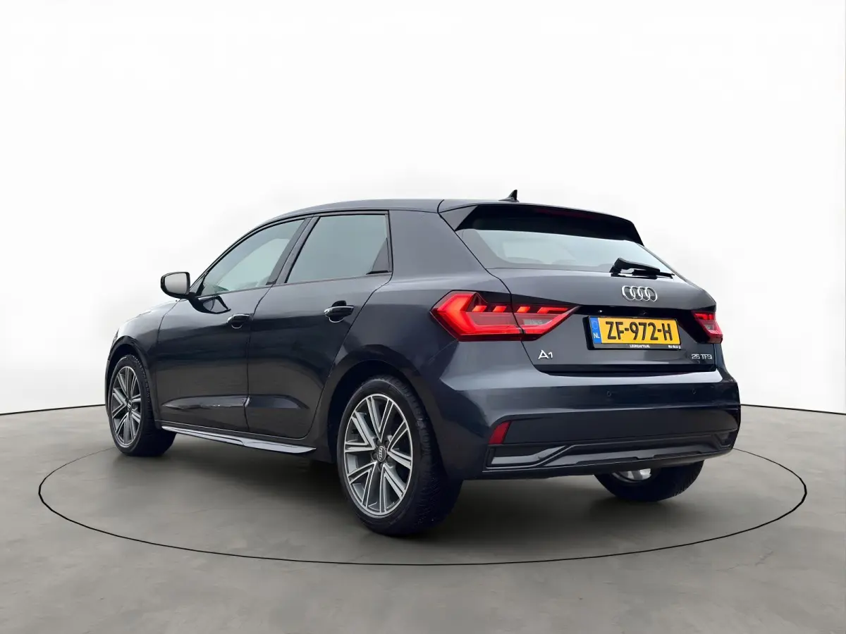 25 TFSI 96PK EPIC Camera Apple-Carplay