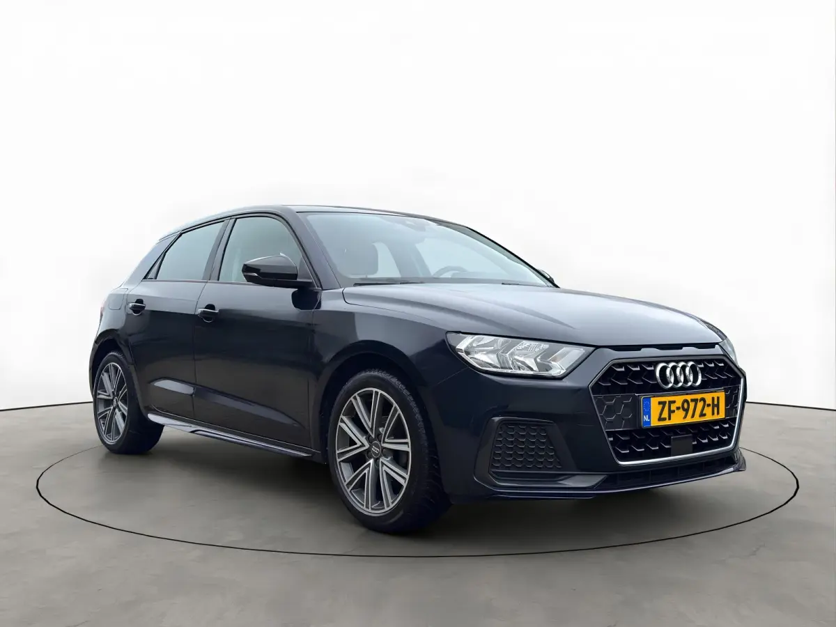 25 TFSI 96PK EPIC Camera Apple-Carplay