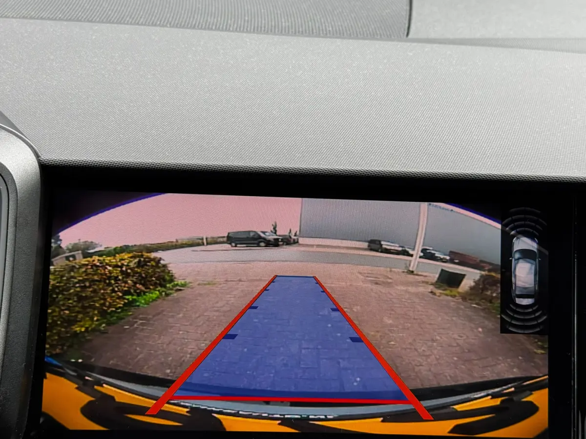 25 TFSI 96PK EPIC Camera Apple-Carplay