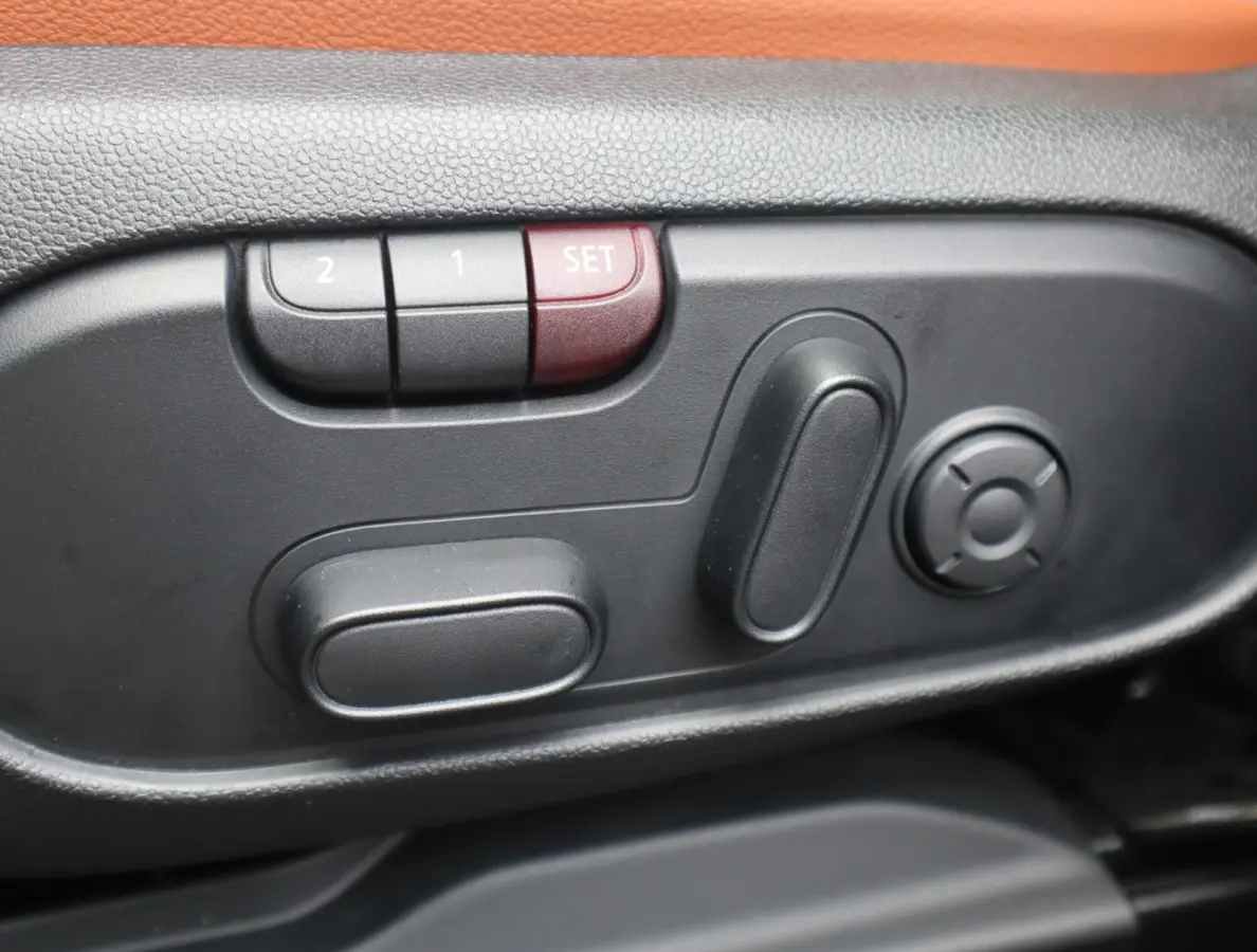 1.5 Cooper ALL4 Chili | Pano | HUD | Camera | Leder | Memory Seats | Harman/Kardon