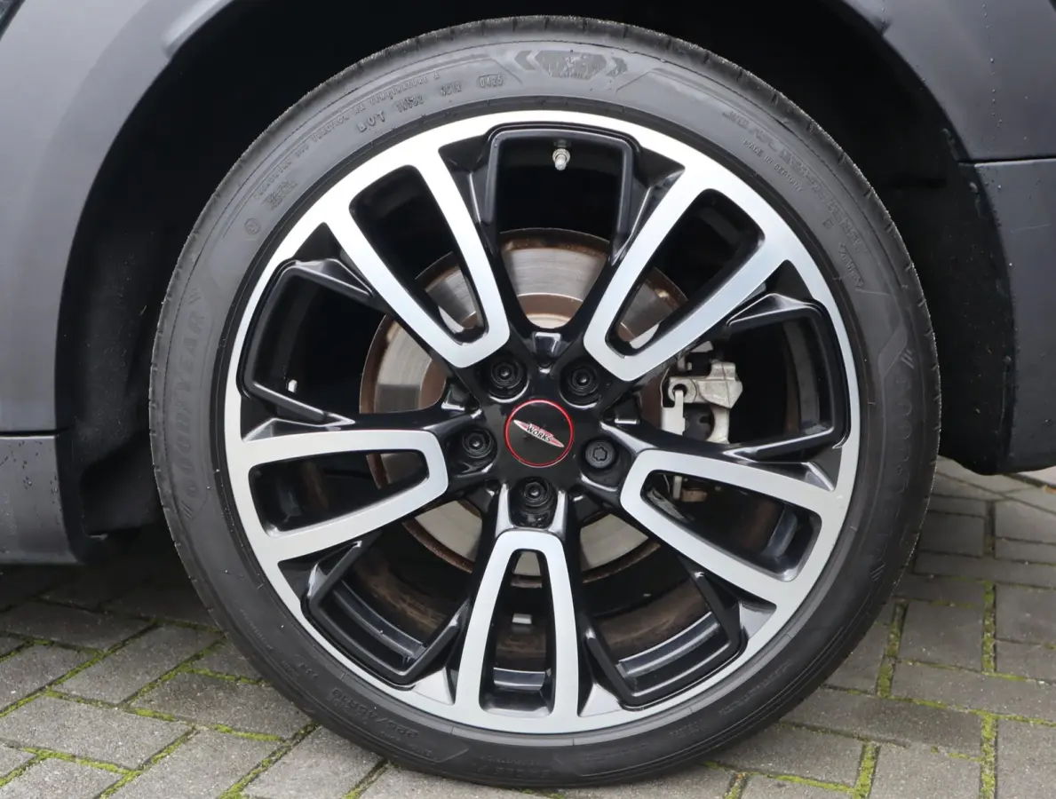 1.5 Cooper ALL4 Chili | Pano | HUD | Camera | Leder | Memory Seats | Harman/Kardon