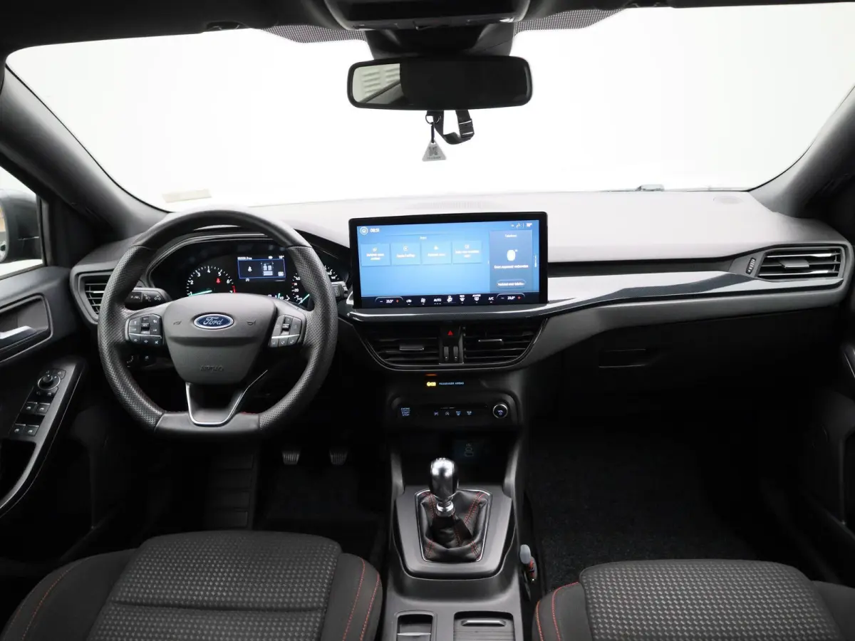 1.0 EcoBoost Hybrid ST Line | Trekhaak | Adaptive Cruise Control | Camera | Apple Carplay