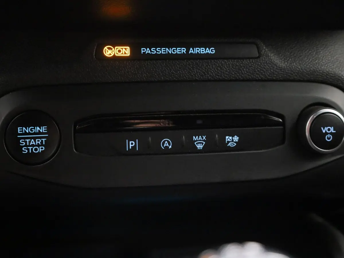 1.0 EcoBoost Hybrid ST Line | Trekhaak | Adaptive Cruise Control | Camera | Apple Carplay