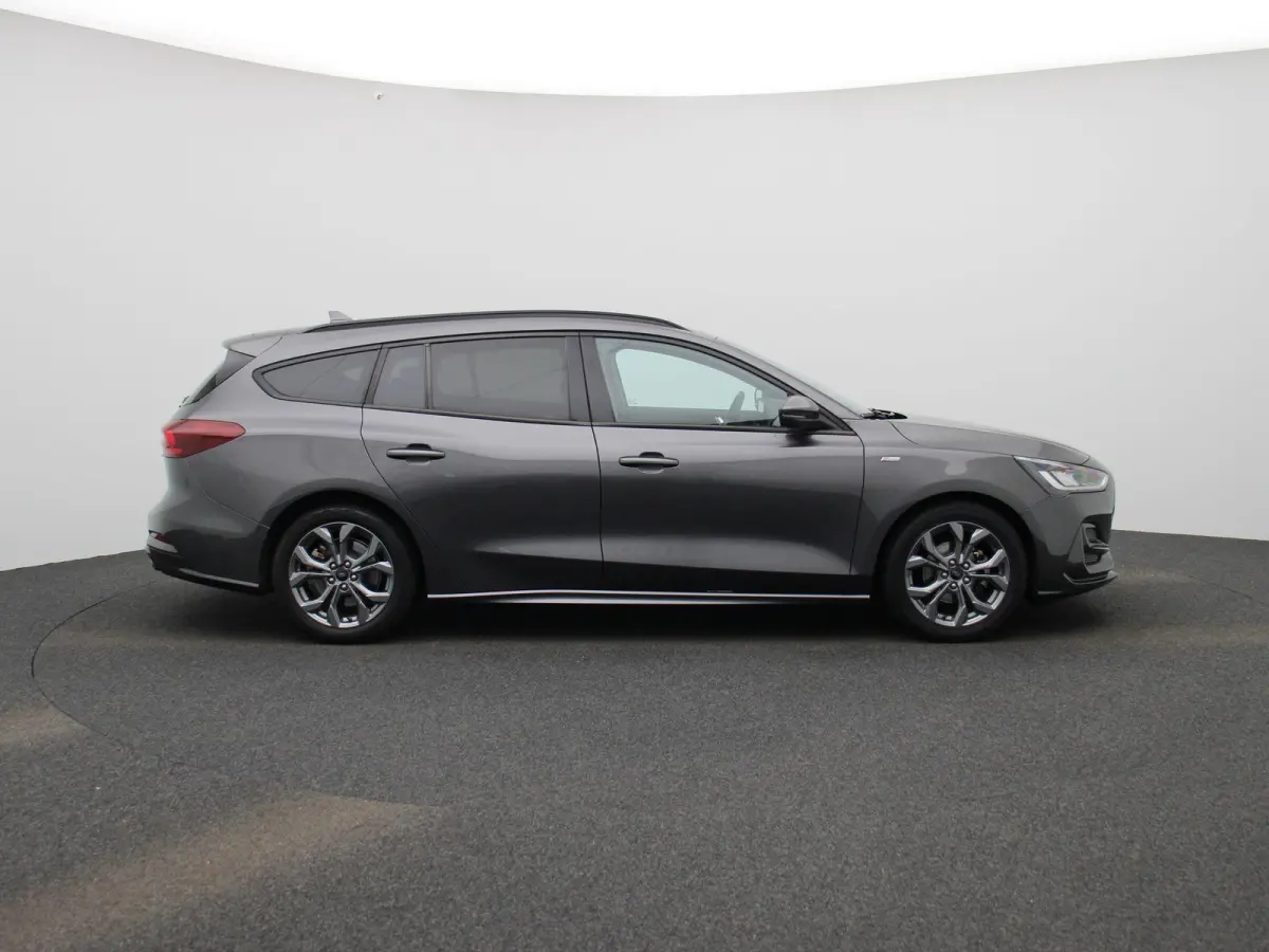 1.0 EcoBoost Hybrid ST Line | Trekhaak | Adaptive Cruise Control | Camera | Apple Carplay