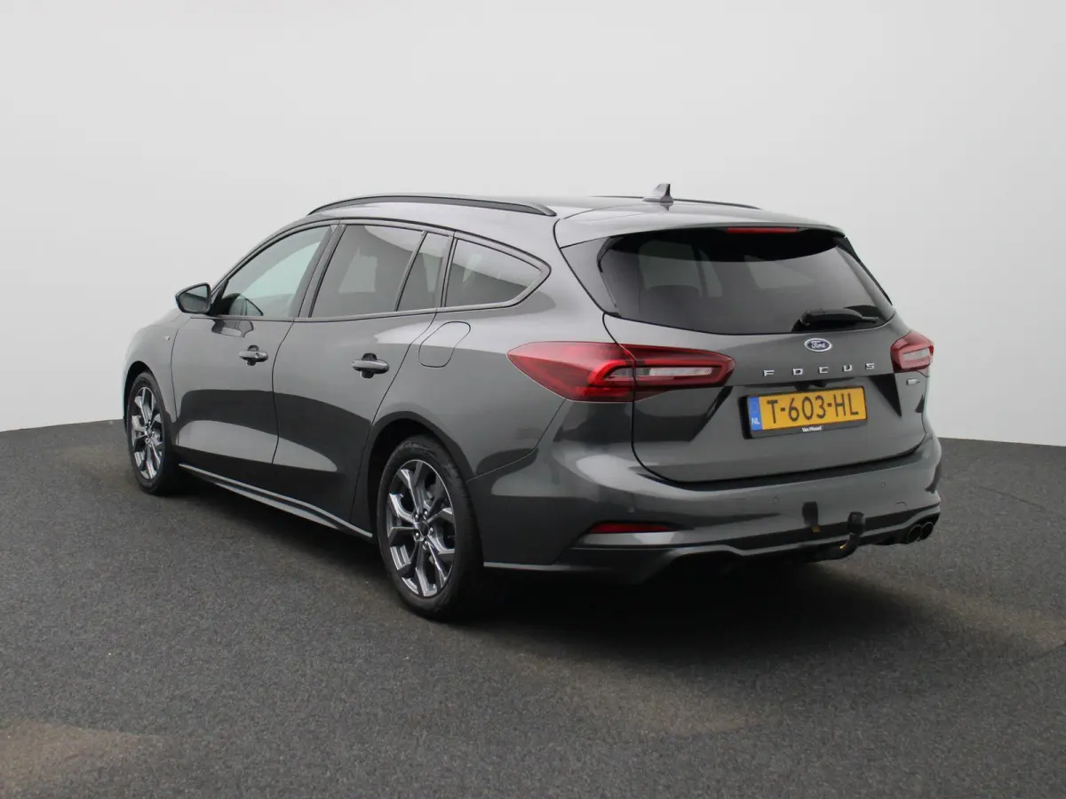 1.0 EcoBoost Hybrid ST Line | Trekhaak | Adaptive Cruise Control | Camera | Apple Carplay