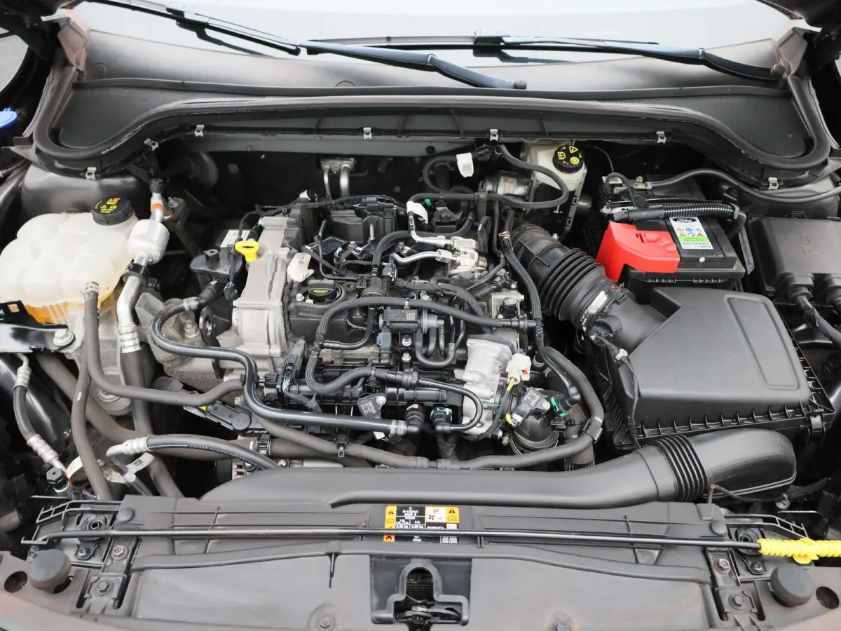 1.0 EcoBoost Hybrid ST Line | Trekhaak | Adaptive Cruise Control | Camera | Apple Carplay
