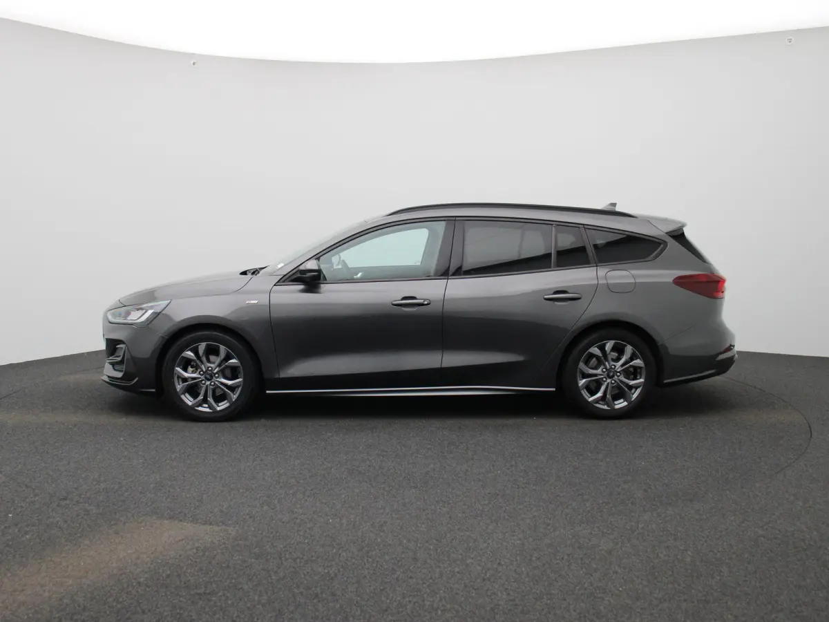 1.0 EcoBoost Hybrid ST Line | Trekhaak | Adaptive Cruise Control | Camera | Apple Carplay
