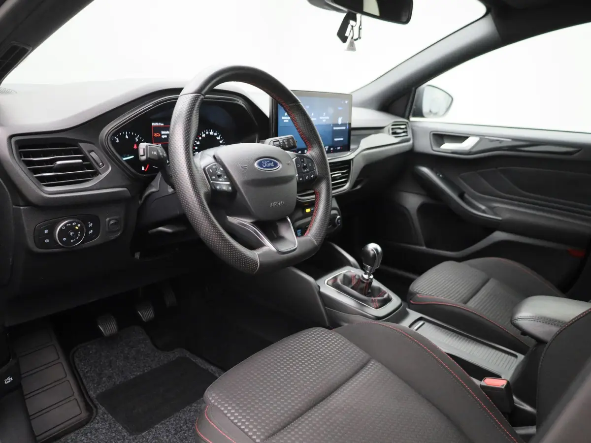 1.0 EcoBoost Hybrid ST Line | Trekhaak | Adaptive Cruise Control | Camera | Apple Carplay