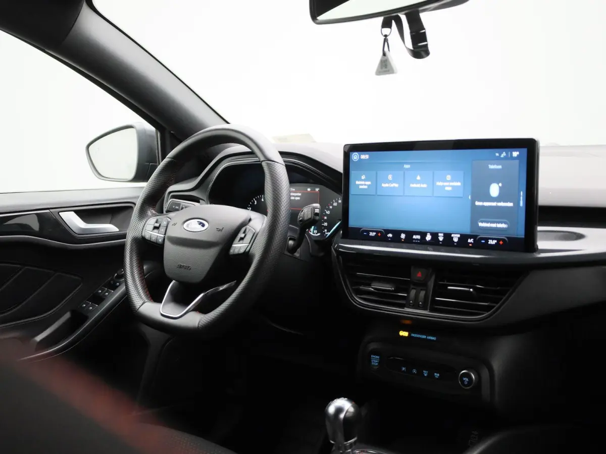 1.0 EcoBoost Hybrid ST Line | Trekhaak | Adaptive Cruise Control | Camera | Apple Carplay