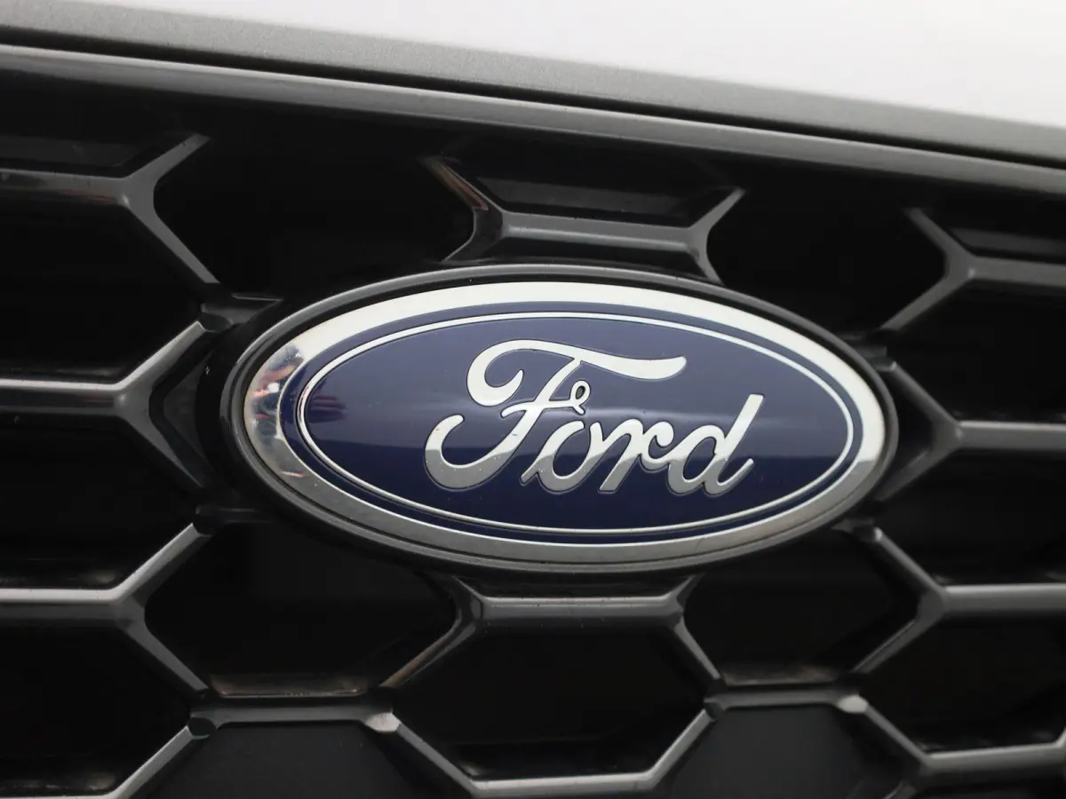 1.0 EcoBoost Hybrid ST Line | Trekhaak | Adaptive Cruise Control | Camera | Apple Carplay