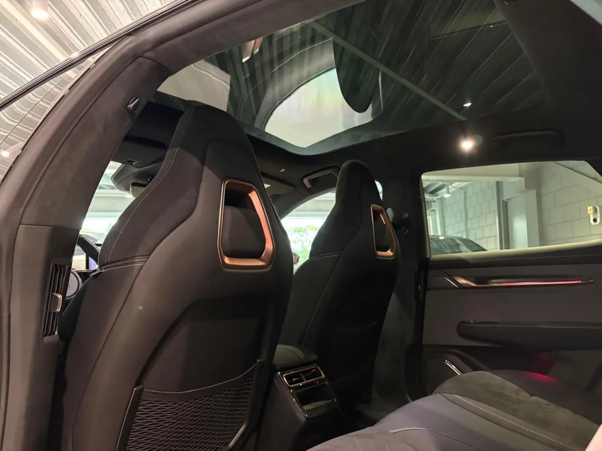 AWD Performance 100 kWh 544PK | Panoramadak | Head-Up Display | 22 kW Lader