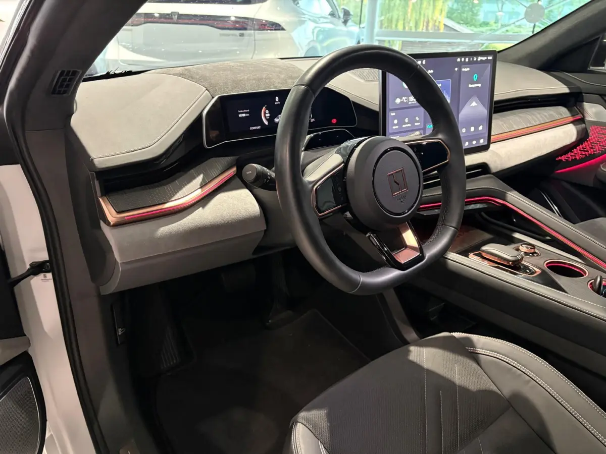 AWD Performance 100 kWh 544PK | Panoramadak | Head-Up Display | 22 kW Lader