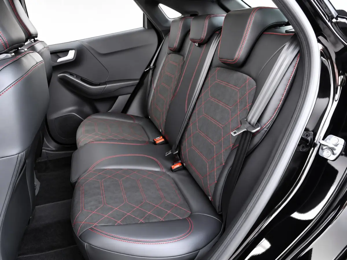 ST-Line X Automaat 155pk | Adaptive Cruise | B&O Audio | Dodehoek Detectie | Winterpack| Matrix Led