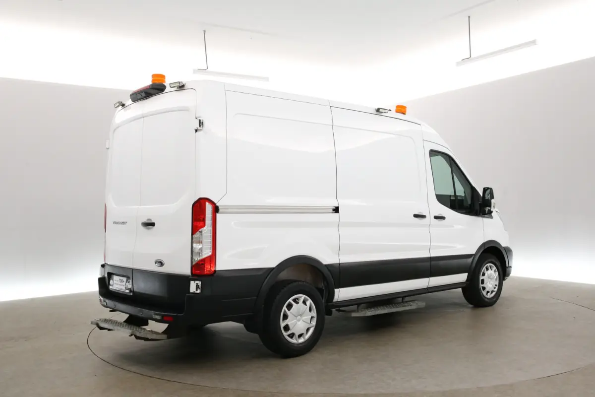 2.0 TDCI L2H2 | Airco | Camera | Cruise | 3 Zits | Carplay | Parkeersens. | Treeplank