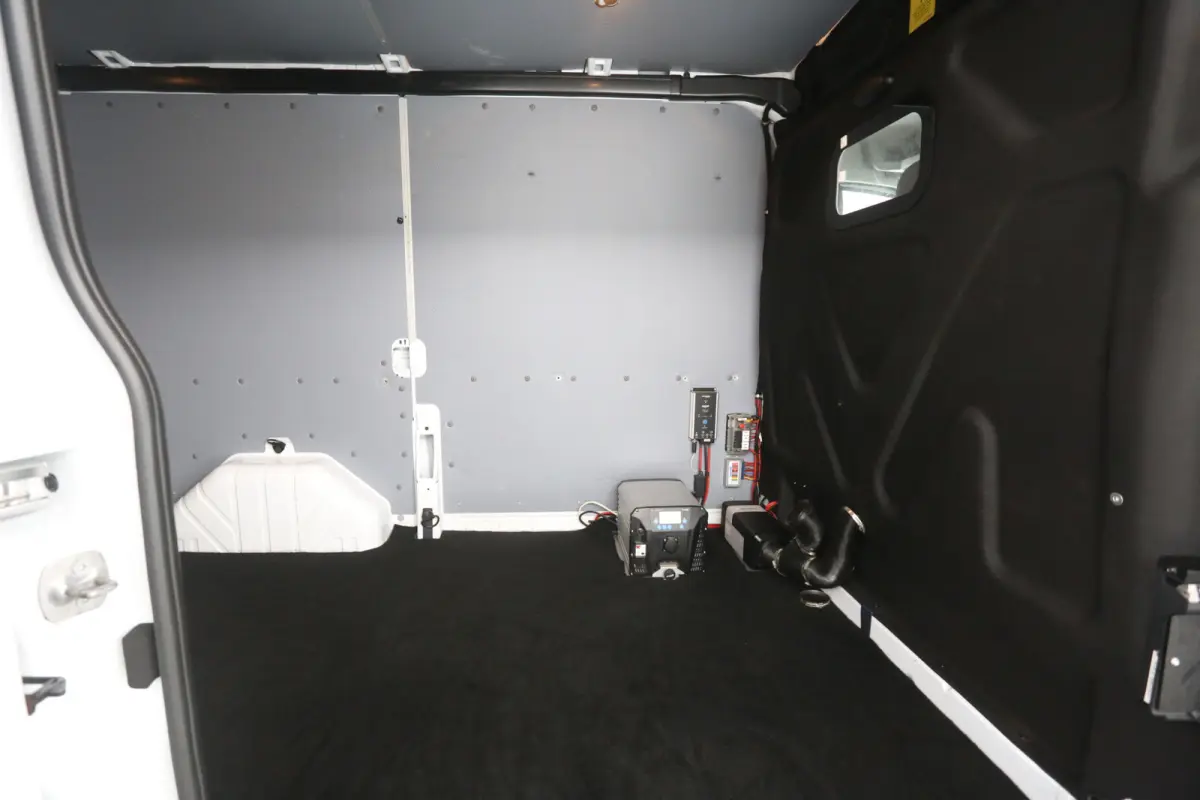 2.0 TDCI L2H2 | Airco | Camera | Cruise | 3 Zits | Carplay | Parkeersens. | Treeplank