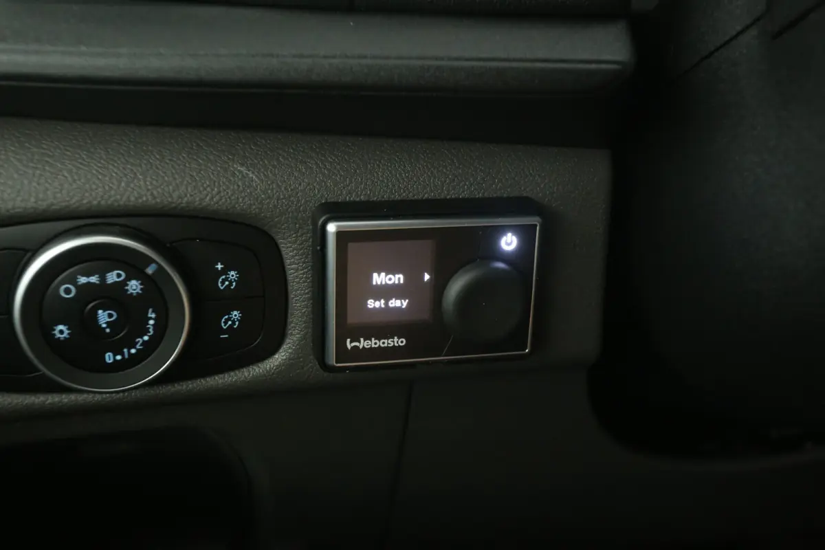 2.0 TDCI L2H2 | Airco | Camera | Cruise | 3 Zits | Carplay | Parkeersens. | Treeplank