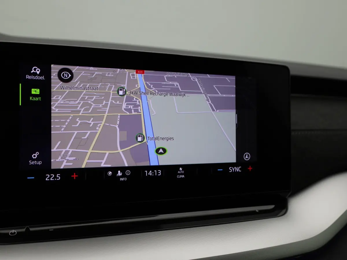 1.0 e-TSI Business Edition Plus | Automaat | Apple Carplay / Android Auto | Panoramadak | Achteruitrijcamera | Parkeersensoren | Sfeerverlichting |