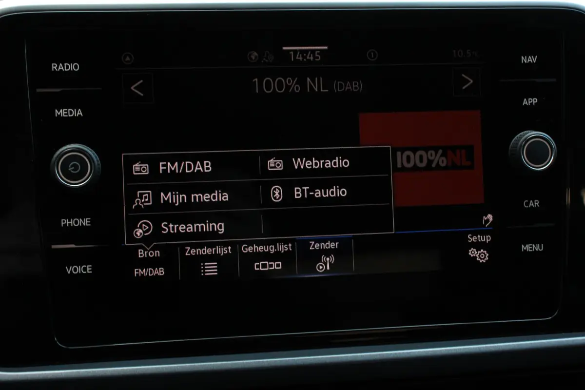 1.5 TSI DSG Style Navigatie Wireless App connect Adaptive Cruise Control Park Assist Camera Parkeersensoren IQ Drive pakket Stoel- en stuurwielverwarming Virtual cockpit Elektrische achterkl