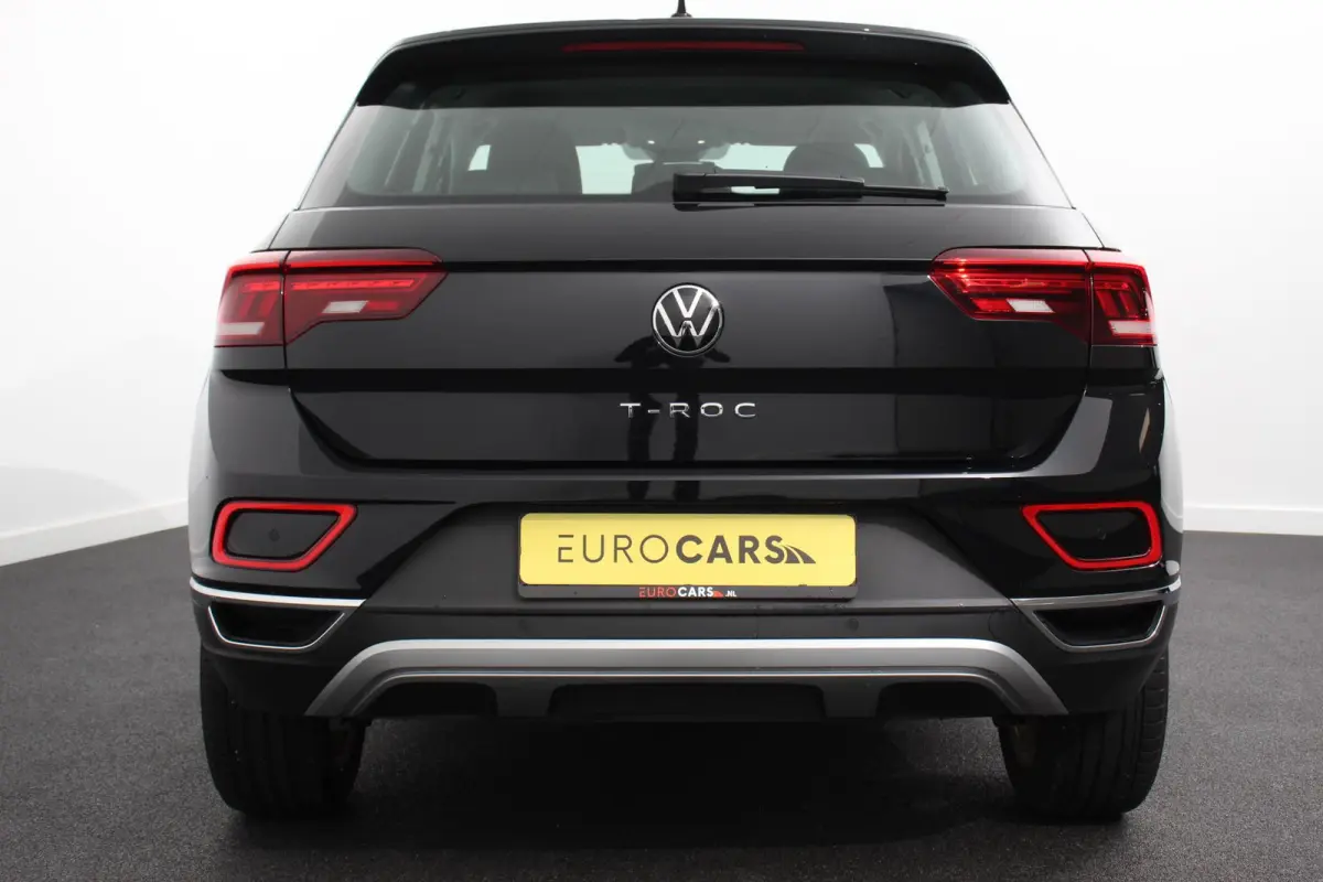 1.5 TSI DSG Style Navigatie Wireless App connect Adaptive Cruise Control Park Assist Camera Parkeersensoren IQ Drive pakket Stoel- en stuurwielverwarming Virtual cockpit Elektrische achterkl