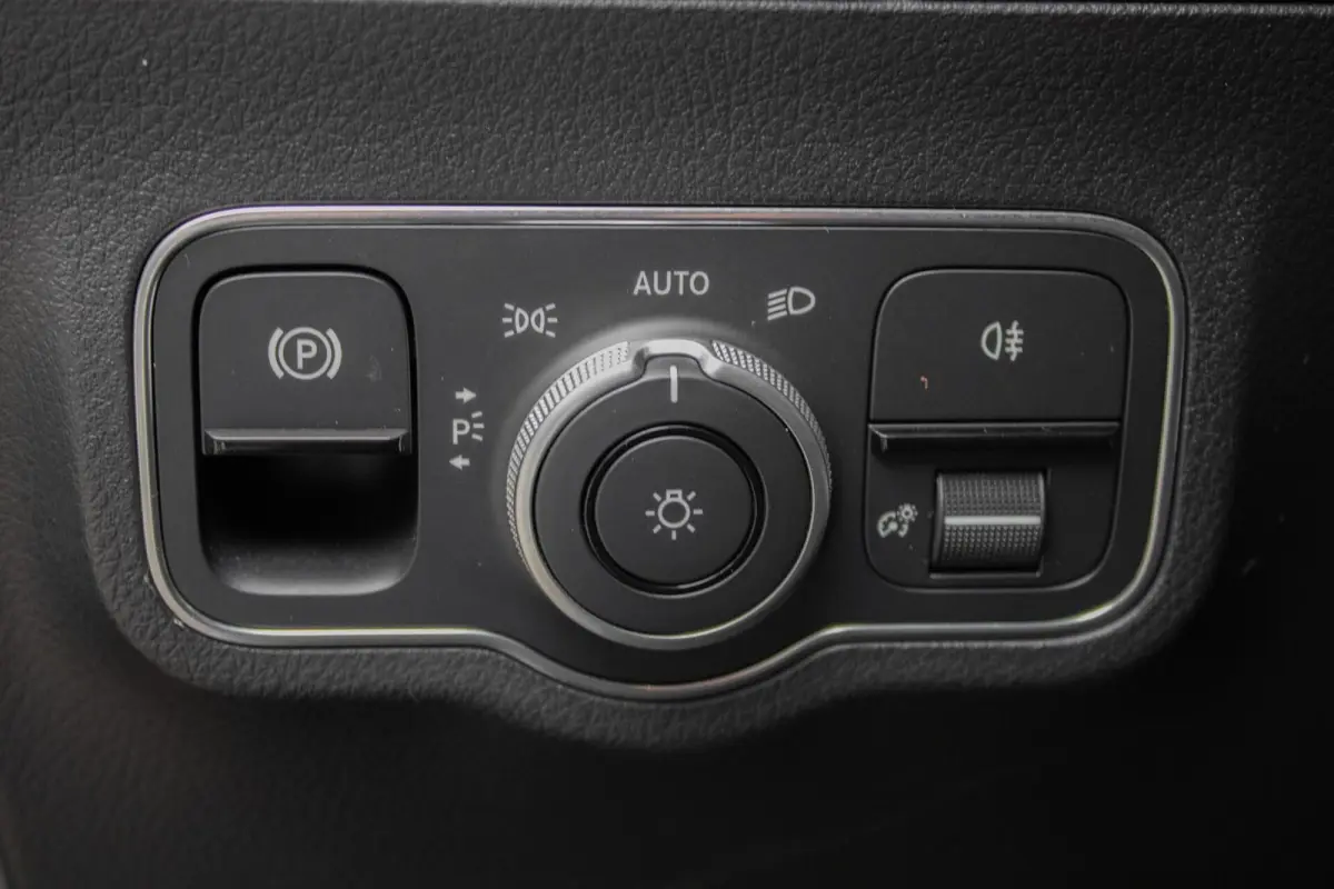 250 Business Solution AMG 67 kWh | CAMERA | BTW-AUTO | CARPLAY | SFEERVERLICHTING
