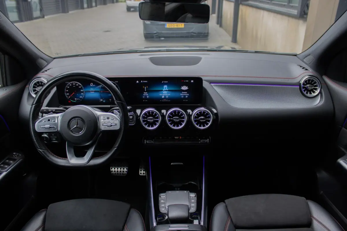 250 Business Solution AMG 67 kWh | CAMERA | BTW-AUTO | CARPLAY | SFEERVERLICHTING