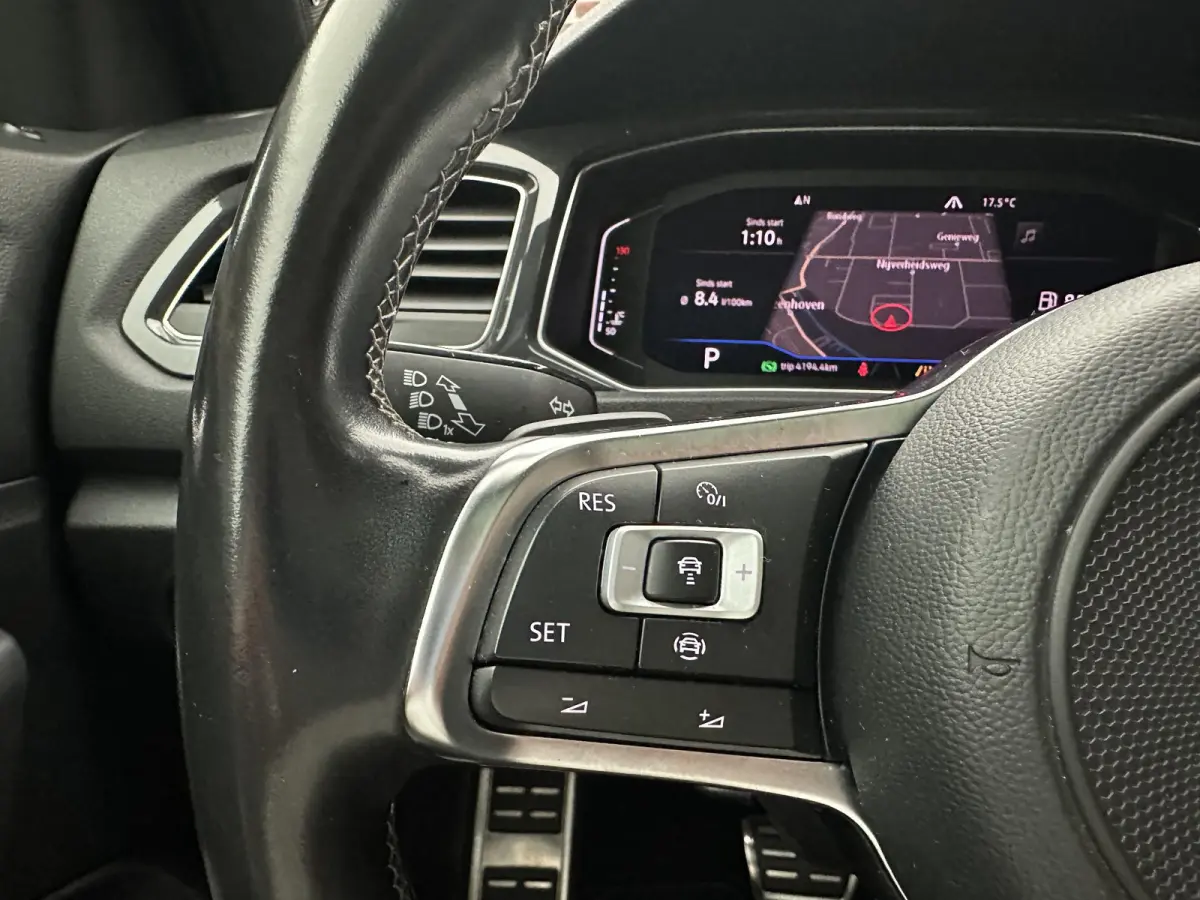 1.5 TSI Sport R-line| Pano | Beats