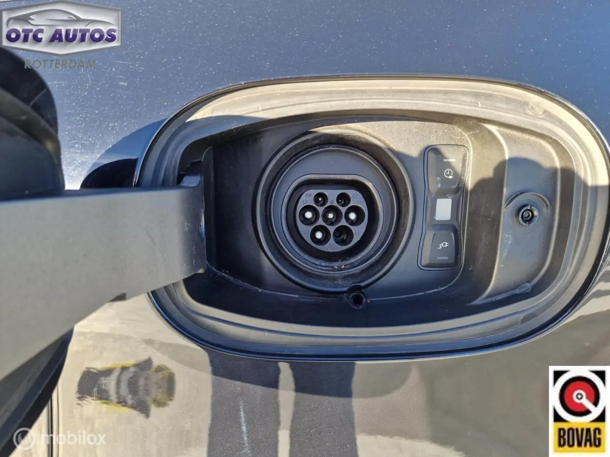 3.0 E-Hybrid Platinum Edition Dealeronderhouden-trekhaak-bose instalatie-pano-leer-trekhaak-chrono