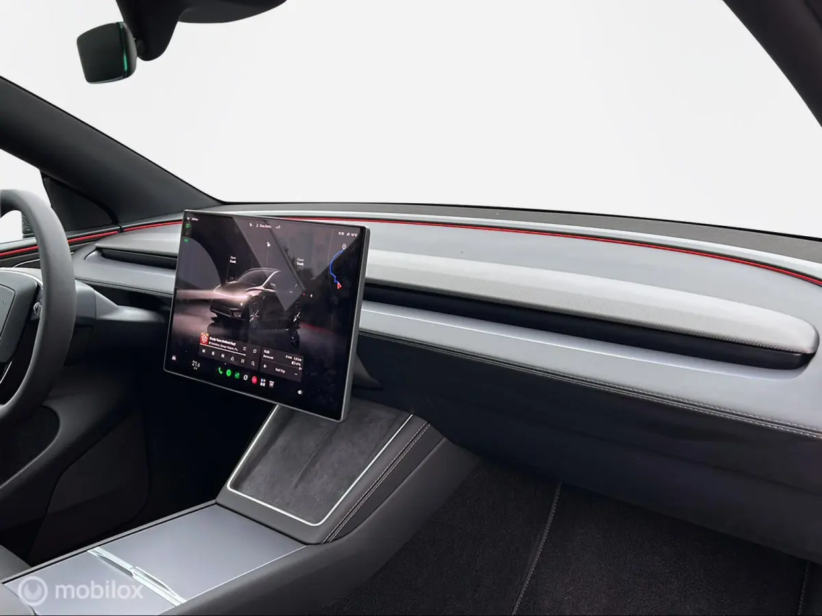 Performance AWD 83 kWh / afneembare trekhaak.