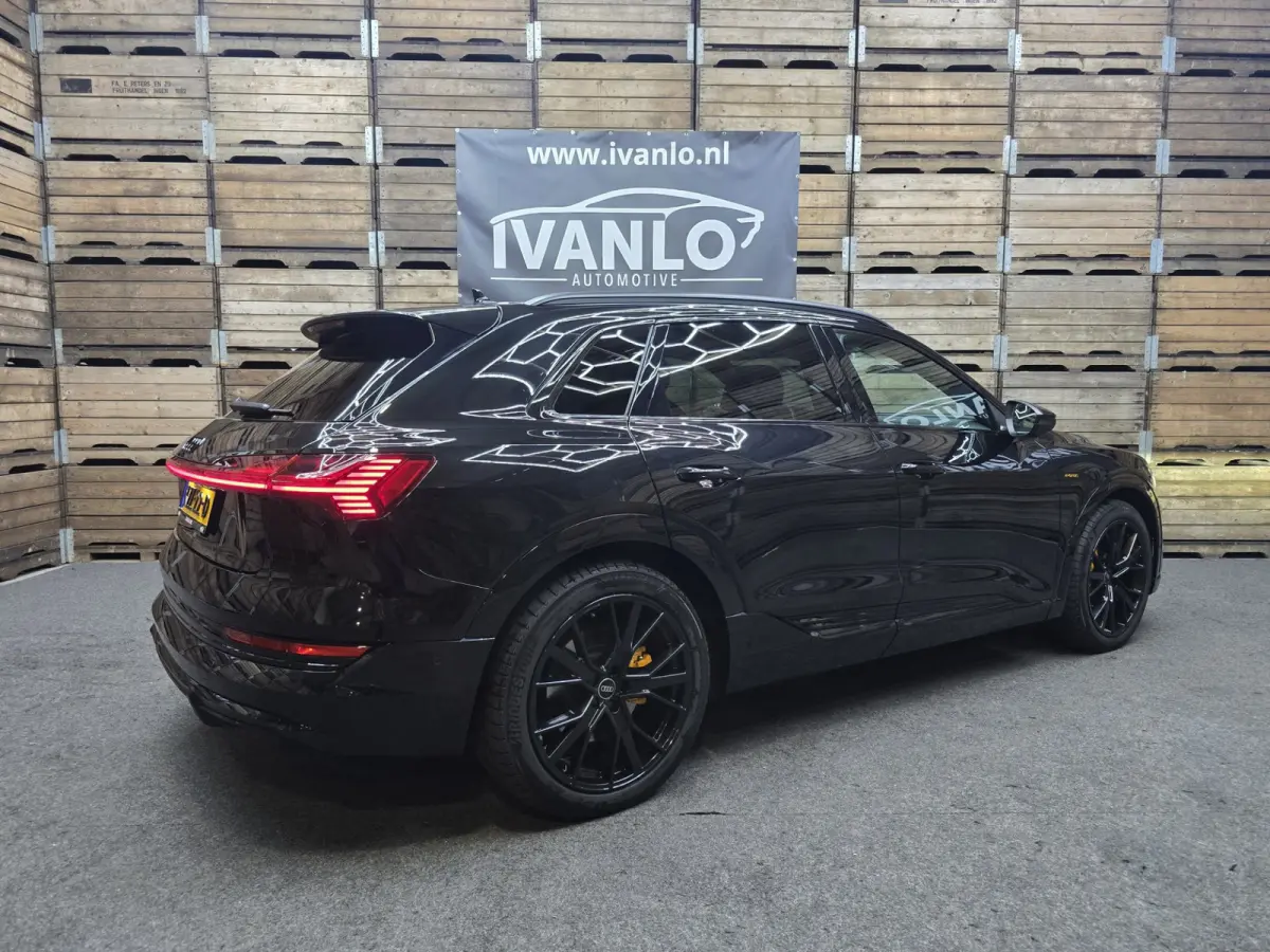 55 quattro S edition 95 kWh 2x S-Line Black Edition Camera Navi 21"LM 95.4% SOH