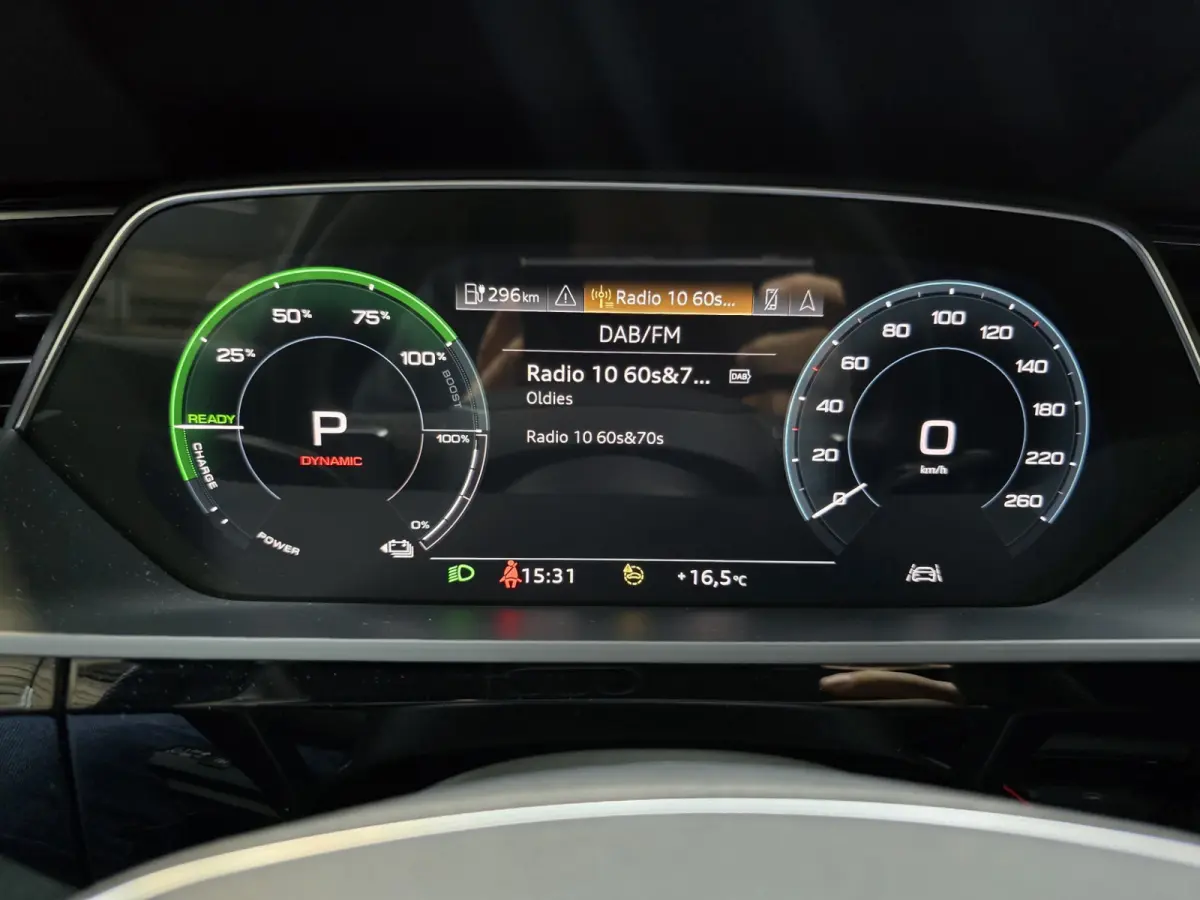 55 quattro S edition 95 kWh 2x S-Line Black Edition Camera Navi 21"LM 95.4% SOH