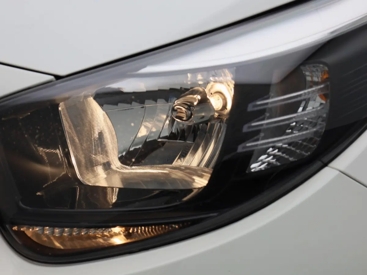 1.0 DPi ComfortLine | Automaat | Airconditioning | Bluetooth | Elektrische Ramen |