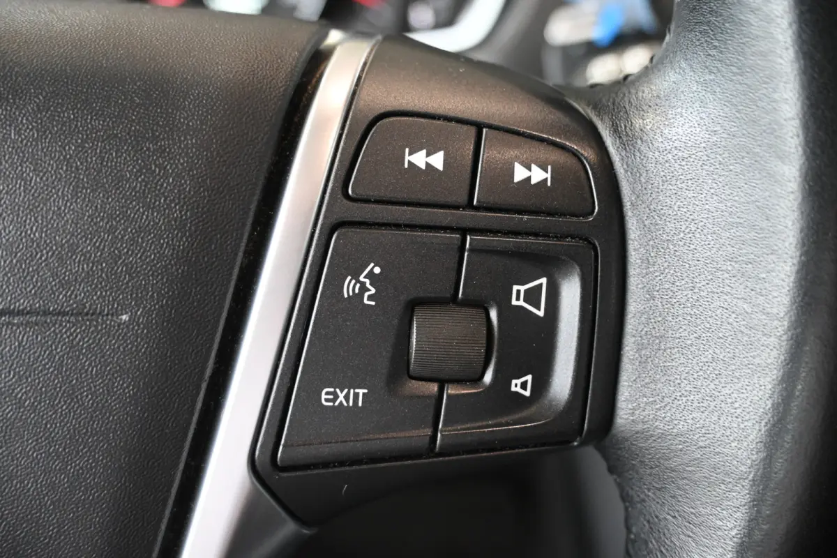 1.5 T3 Momentum Automaat Clima Cruise control Navigatie LED koplampen PDC Trekhaak 100% Onderhouden Inruil mogelijk