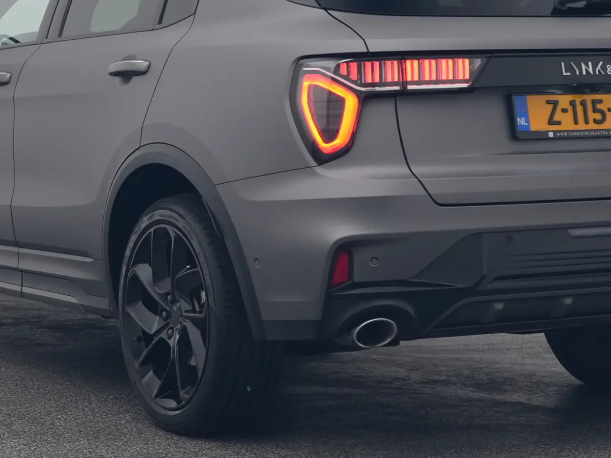 1.5 Plug-in Hybrid | 360° | MAT GREY | ZWARTE HEMEL | STUURVERWARMING | NLD AUTO