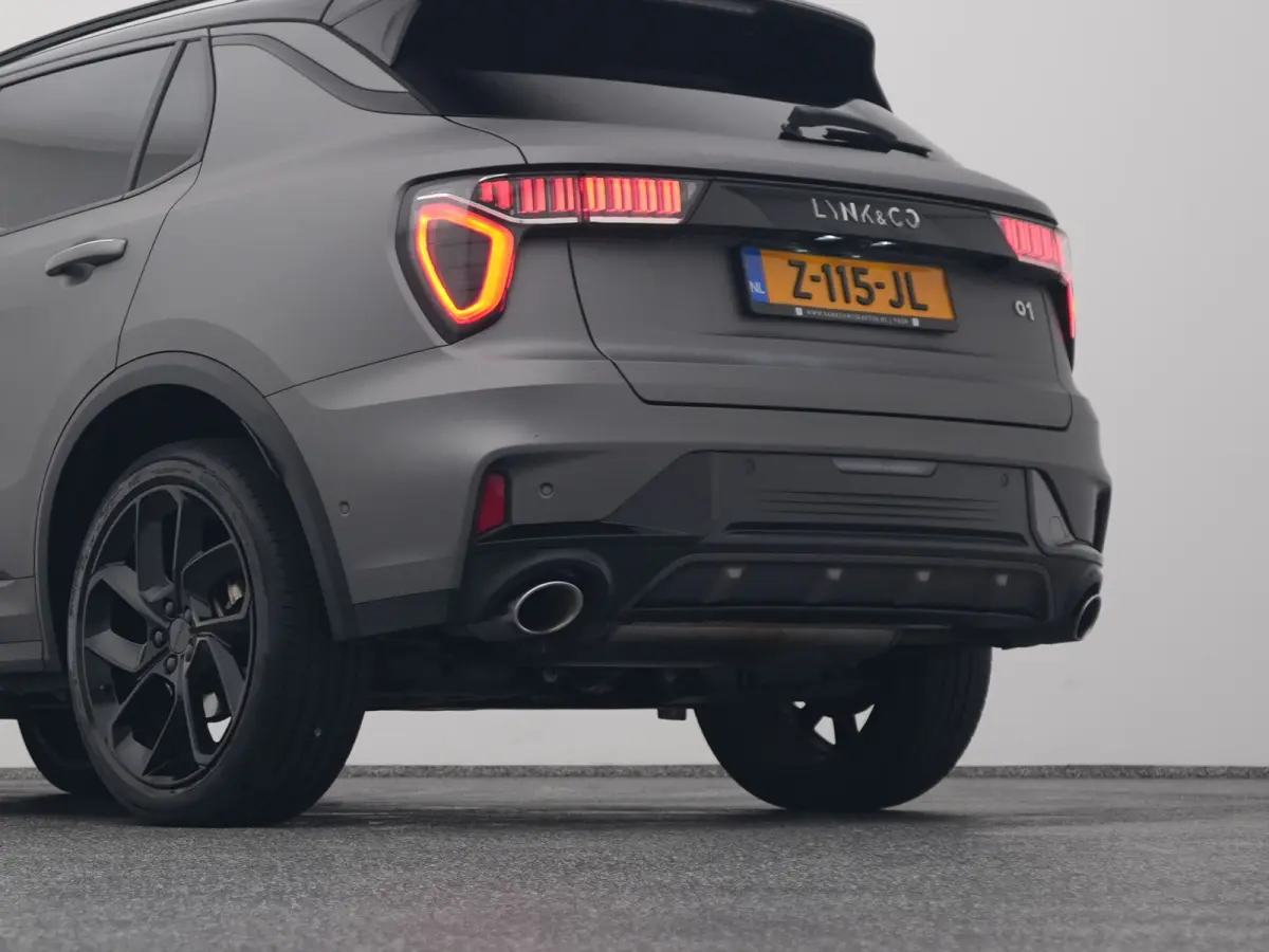 1.5 Plug-in Hybrid | 360° | MAT GREY | ZWARTE HEMEL | STUURVERWARMING | NLD AUTO