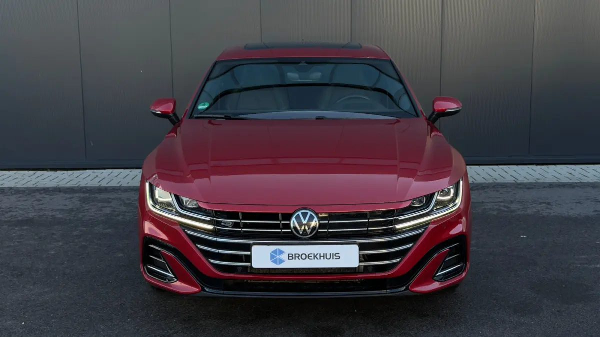 218pk 1.4 TSI eHybrid R-Line Business+ | SOH: 90,67% | Panoramadak | Trekhaak | Leder | 360 Camera | Adaptive Cruise | Carplay | Keyless | 19" |