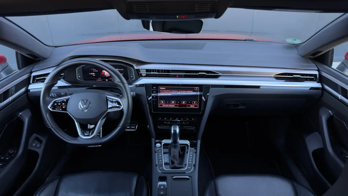 218pk 1.4 TSI eHybrid R-Line Business+ | SOH: 90,67% | Panoramadak | Trekhaak | Leder | 360 Camera | Adaptive Cruise | Carplay | Keyless | 19" |