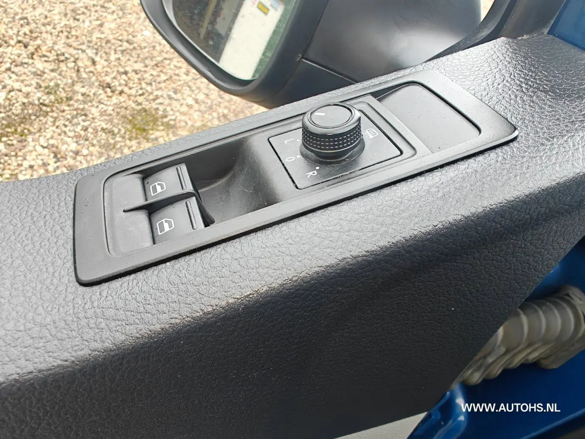 2.0 TDI L1H1 , , Airco , Apk sept. 2027 , nette bus .