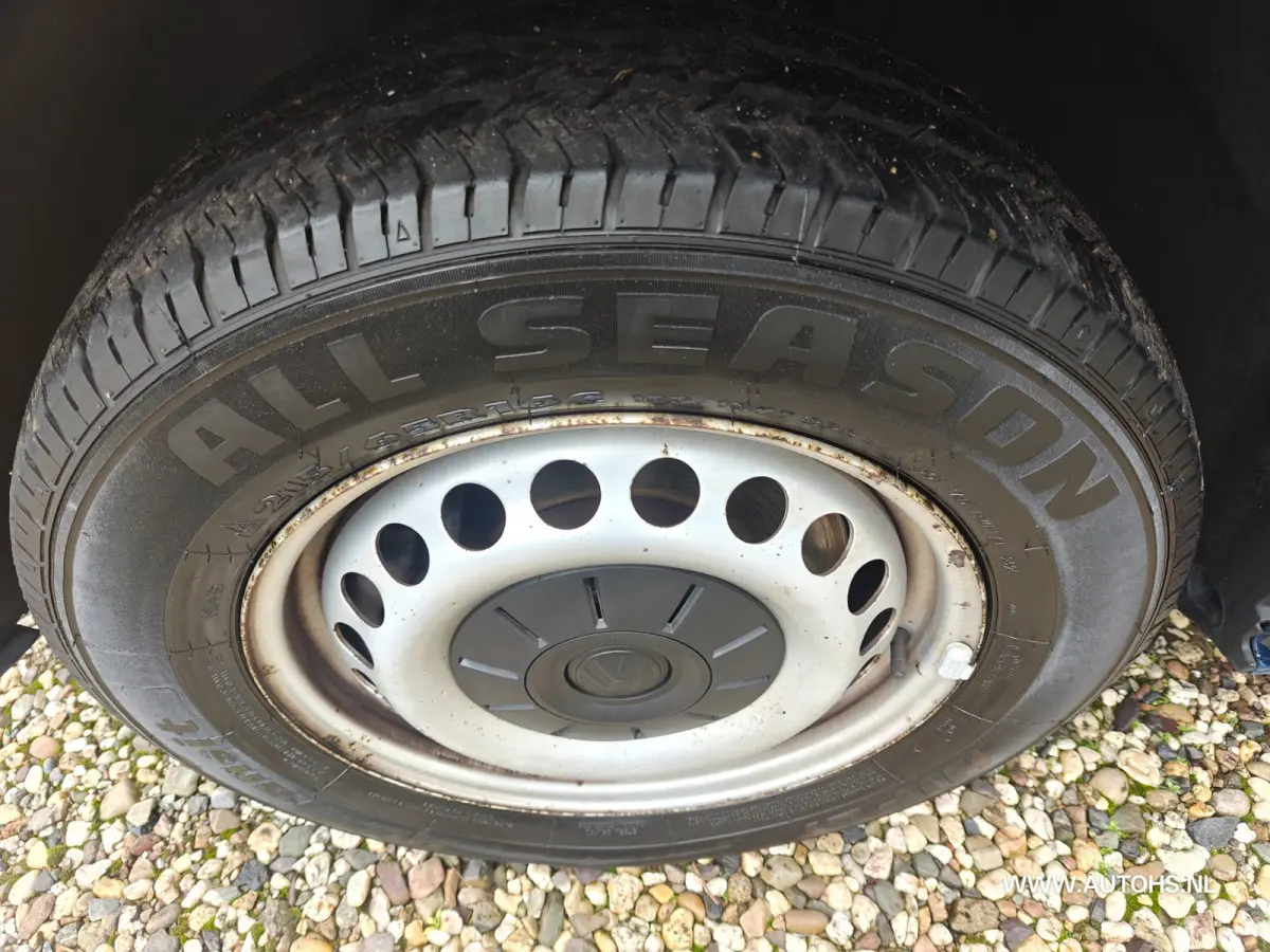 2.0 TDI L1H1 , , Airco , Apk sept. 2027 , nette bus .