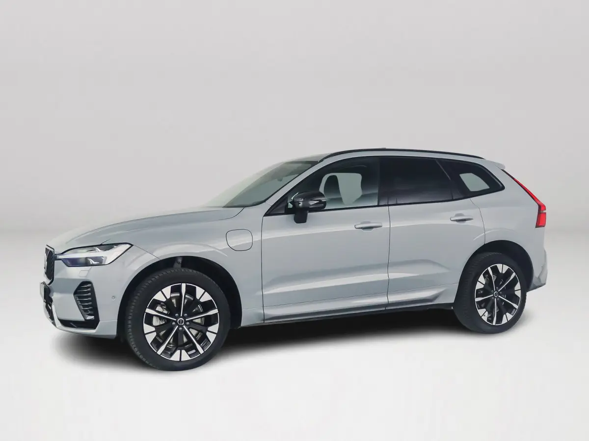 T6 Plug-in hybrid AWD Ultra Dark | Panoramadak | 360° camera | Harman Kardon | Luchtvering | Head-up display | Stoel- en stuurverwarming | Trekhaak