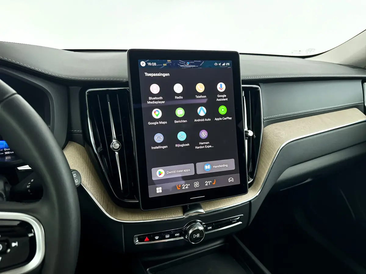 T6 Plug-in hybrid AWD Ultra Dark | Panoramadak | 360° camera | Harman Kardon | Luchtvering | Head-up display | Stoel- en stuurverwarming | Trekhaak