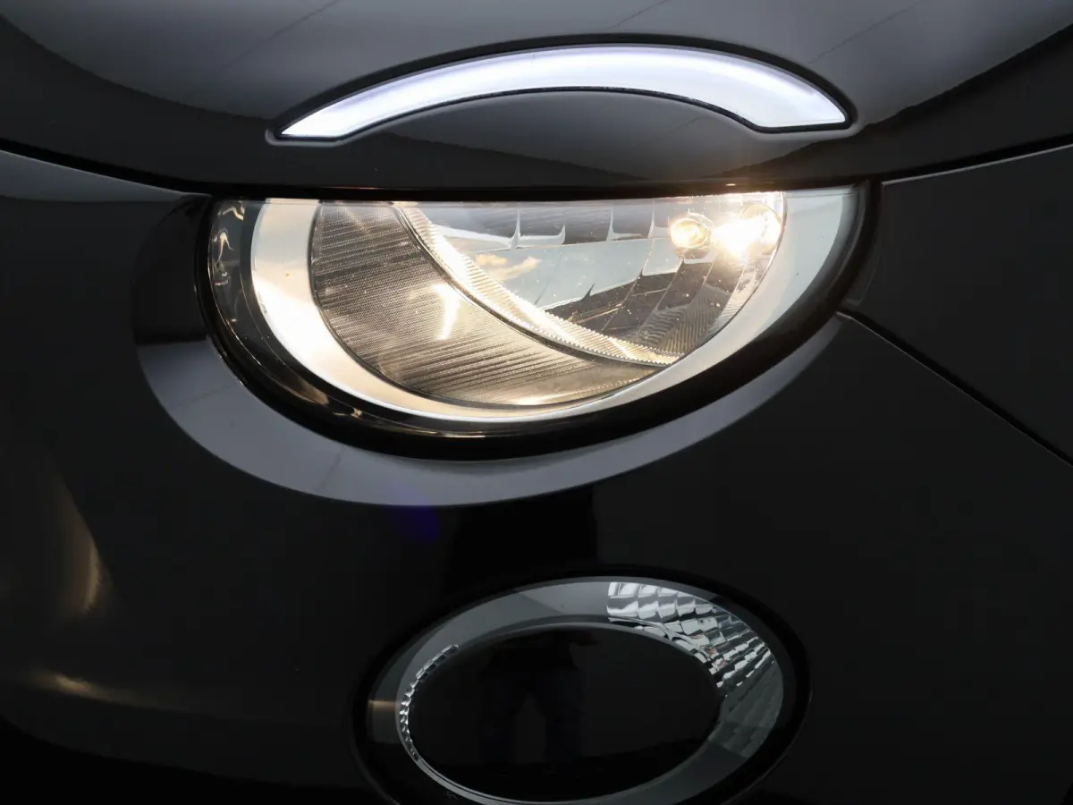 Business Launch Edition | 92,55% SOH | APPLE CARPLAY - ANDROID AUTO | CLIMATE CONTROL | CRUISE CONTROL | LICHTMETALEN VELGEN |