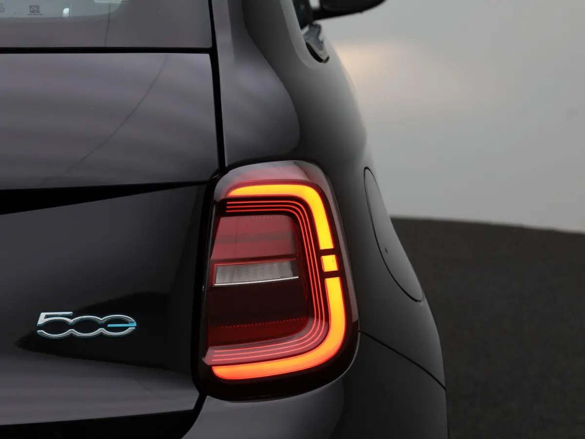 Business Launch Edition | 92,55% SOH | APPLE CARPLAY - ANDROID AUTO | CLIMATE CONTROL | CRUISE CONTROL | LICHTMETALEN VELGEN |