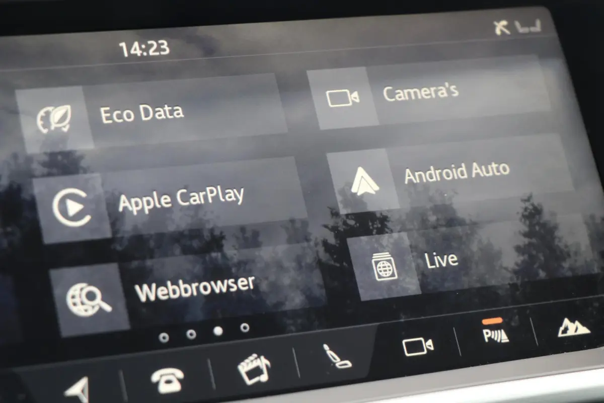 2.0 Si4 241PK Panodak AppleCarplay Sportzetels Leder Trekhaak Stoel/Stuur Verwarming 87000KM BJ2018