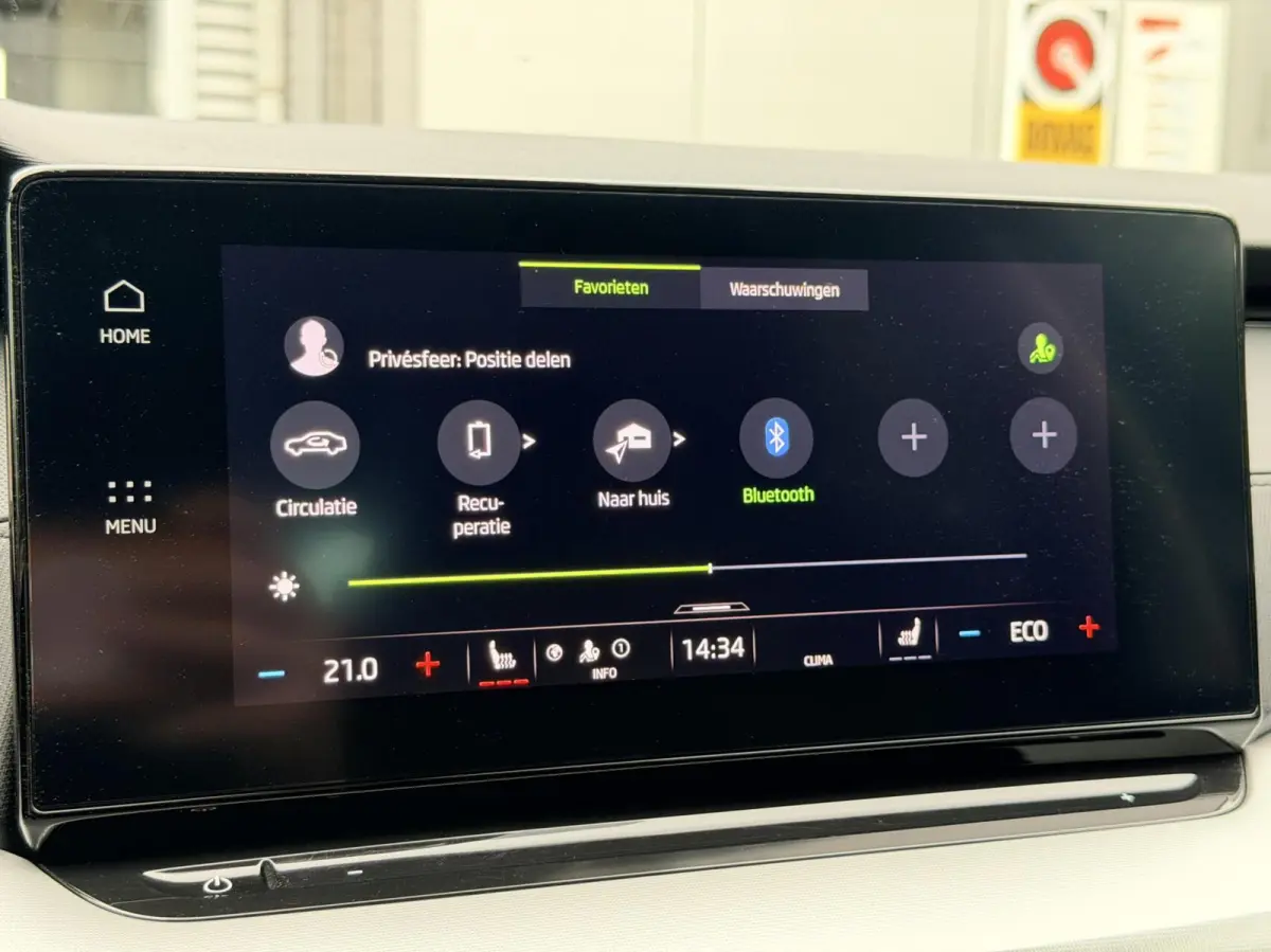 1.4 TSI iV PHEV Business Edition | Plug in Hyb | Stoelverwarming / Stuurverwarming | CarPlay | Clima | Camera