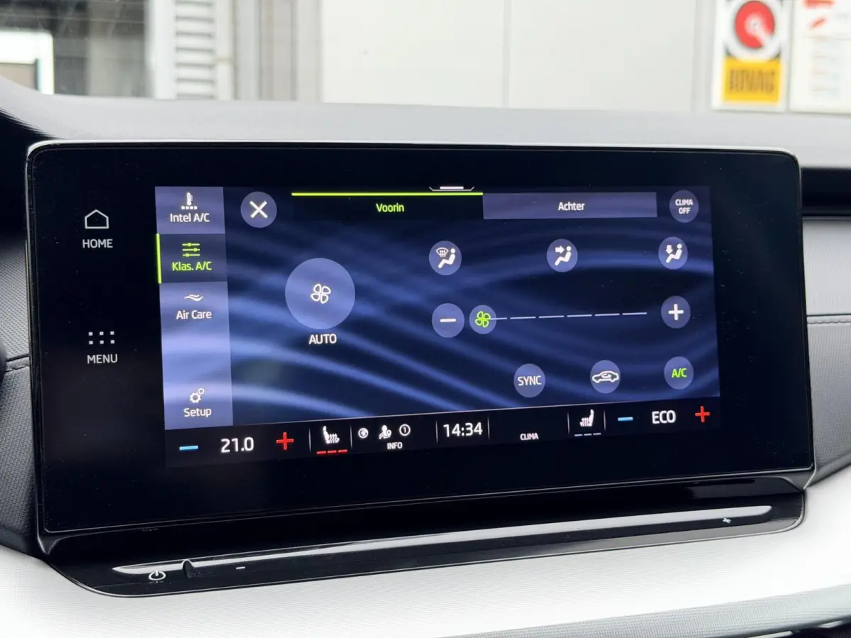 1.4 TSI iV PHEV Business Edition | Plug in Hyb | Stoelverwarming / Stuurverwarming | CarPlay | Clima | Camera