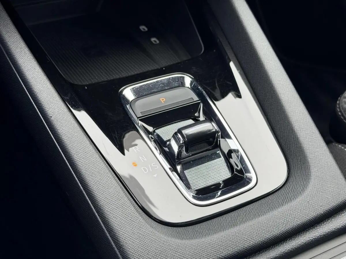 1.4 TSI iV PHEV Business Edition | Plug in Hyb | Stoelverwarming / Stuurverwarming | CarPlay | Clima | Camera