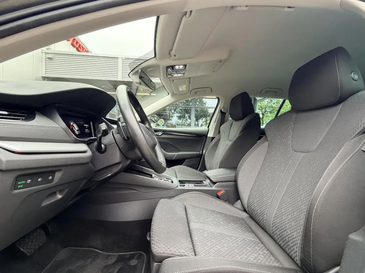 1.4 TSI iV PHEV Business Edition | Plug in Hyb | Stoelverwarming / Stuurverwarming | CarPlay | Clima | Camera
