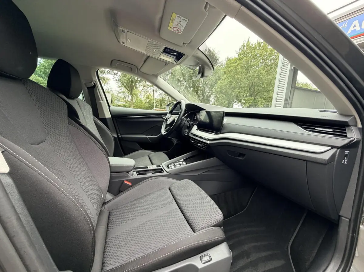 1.4 TSI iV PHEV Business Edition | Plug in Hyb | Stoelverwarming / Stuurverwarming | CarPlay | Clima | Camera