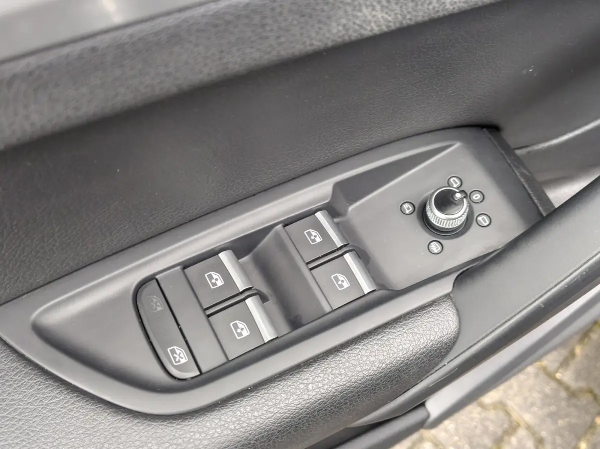 2.0 TDI quattro / LEDER / NAVI / NETTE AUTO / EXPORT