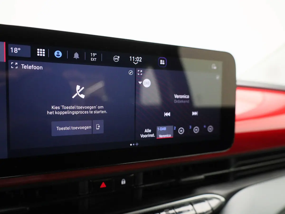 RED 42 kWh | SOH 94,12% | CRUISECONTROL | APPLE CARPLAY / ANDROID AUTO | DAB+ | NAVIGATIE |